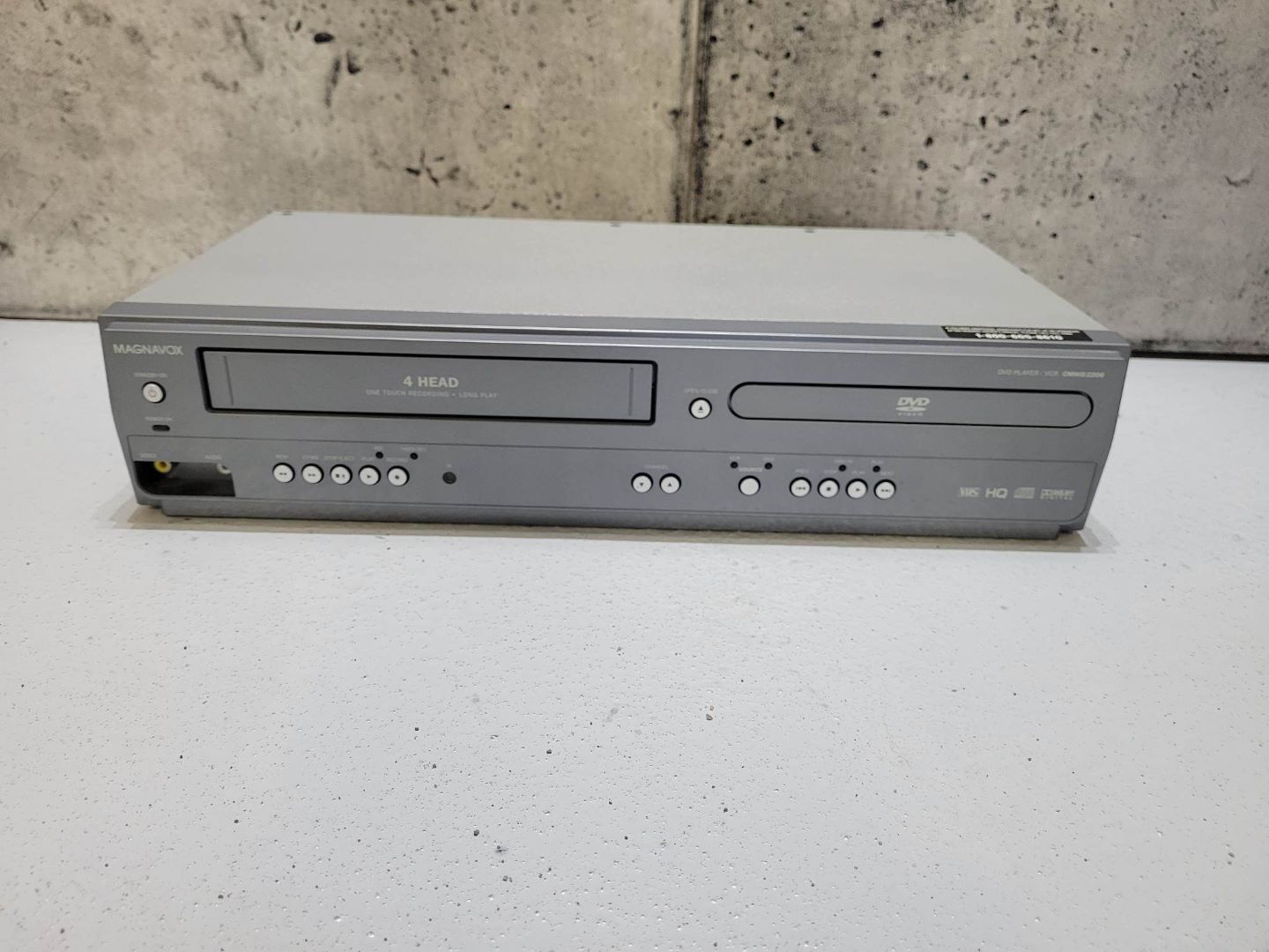 LECTEUR VHS/DVD VHS DEFECT MAGNAVOX CMWD2206 - Instant comptant